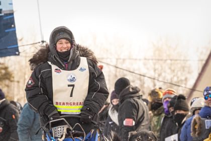 Phillips Academy alumna Erin Altemus ’97 and her sled dogs