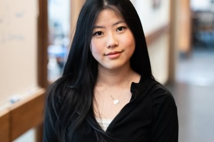 Angeline Zhao ’25