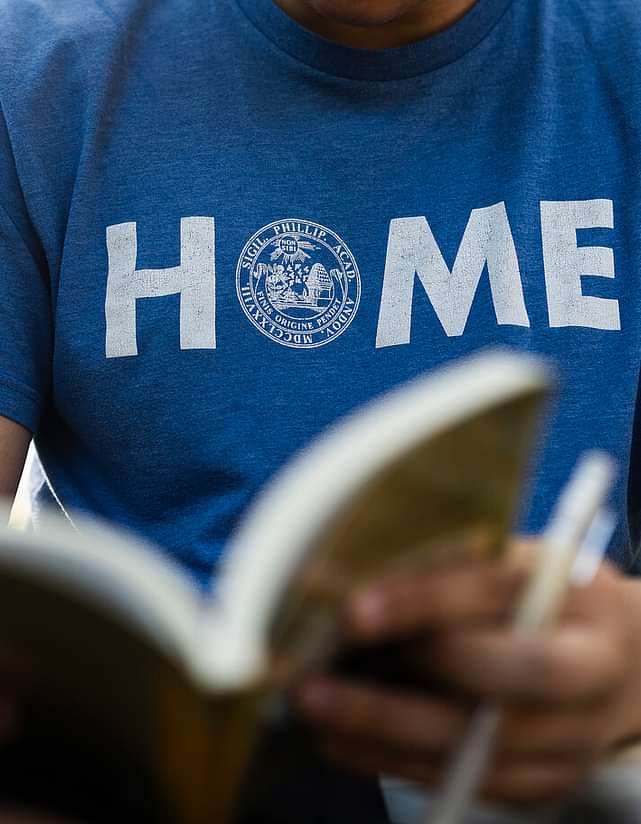 Student reading book